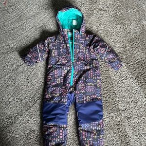 Patagonia 2t snowsuit and Patagonia mittens 2t-5t